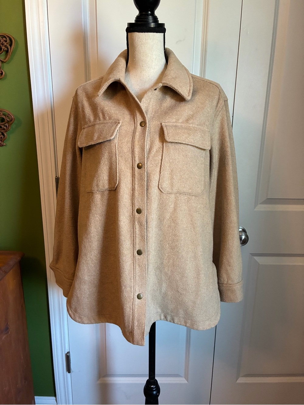 Old Navy Fleece Utility Shirt Jacket Shacket Small Camel Colored Small Oversized